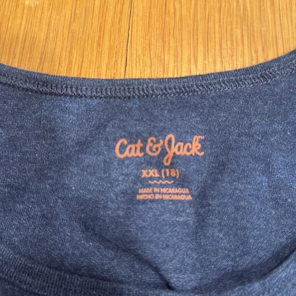 NWT Cat & Jack boys shark tank top size XXl.